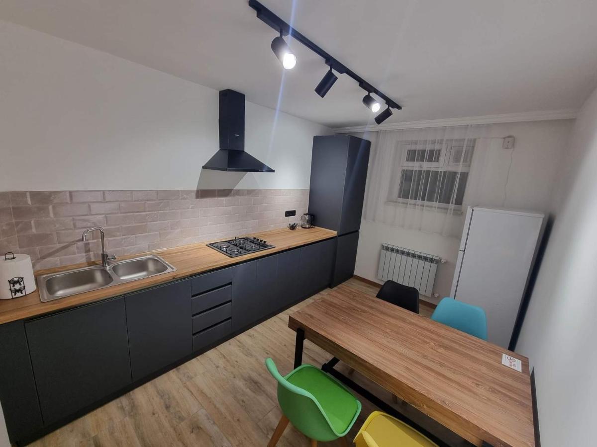 Villa Sunshine , Apartment With 4 Bedrooms,Whole Apartment, Апартмент Целиком ดีลีจาน ภายนอก รูปภาพ