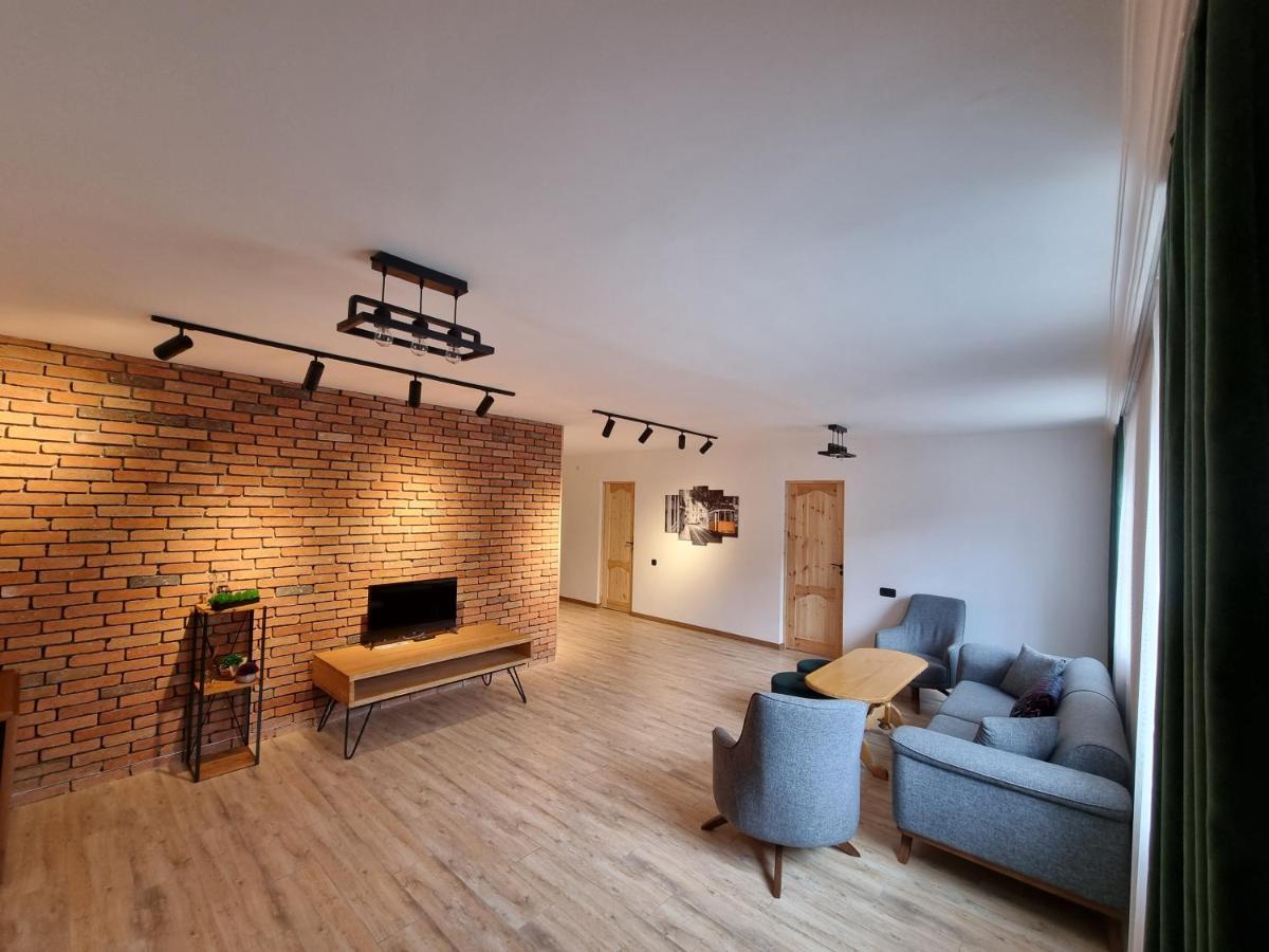 Villa Sunshine , Apartment With 4 Bedrooms,Whole Apartment, Апартмент Целиком ดีลีจาน ภายนอก รูปภาพ