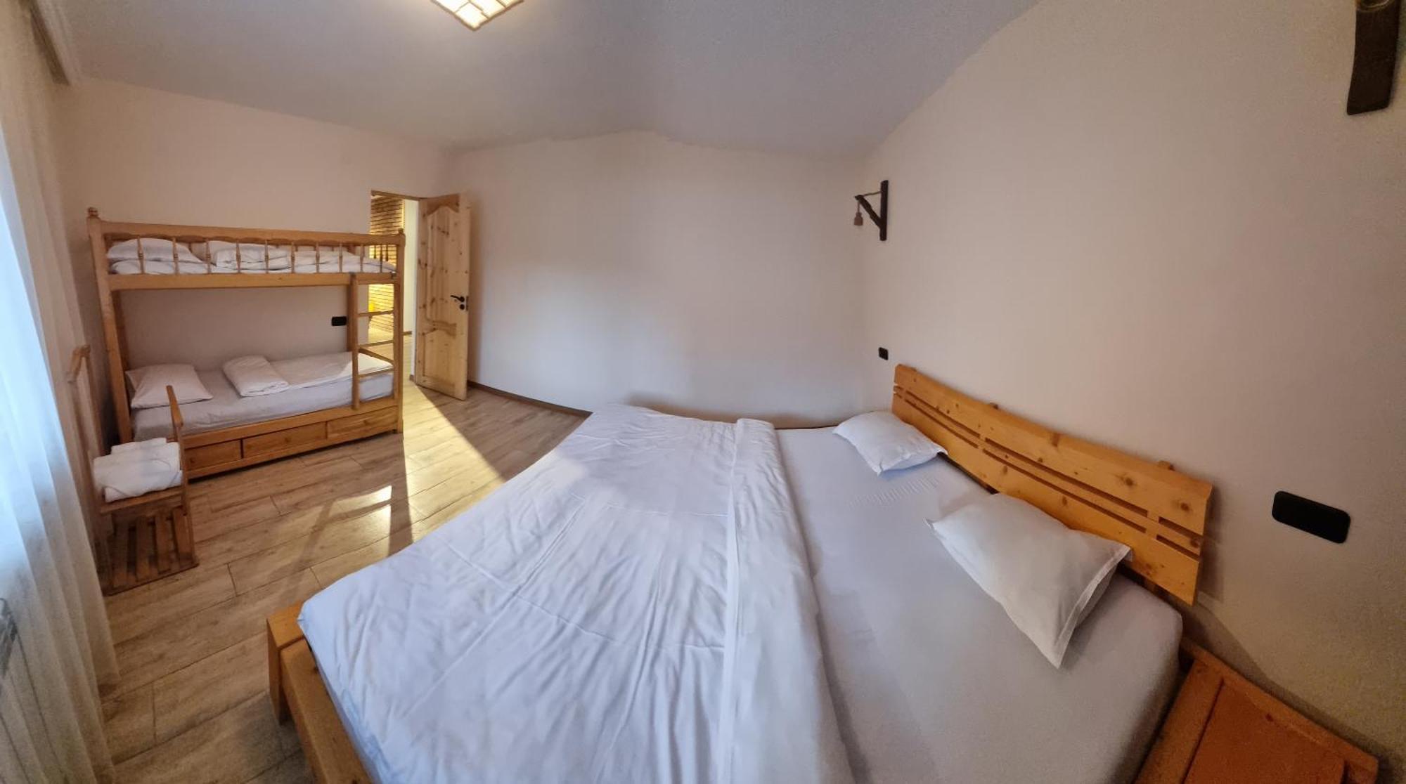 Villa Sunshine , Apartment With 4 Bedrooms,Whole Apartment, Апартмент Целиком ดีลีจาน ภายนอก รูปภาพ